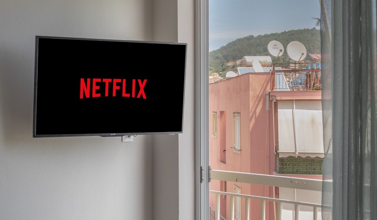 Netflix on a hanging Smart TV