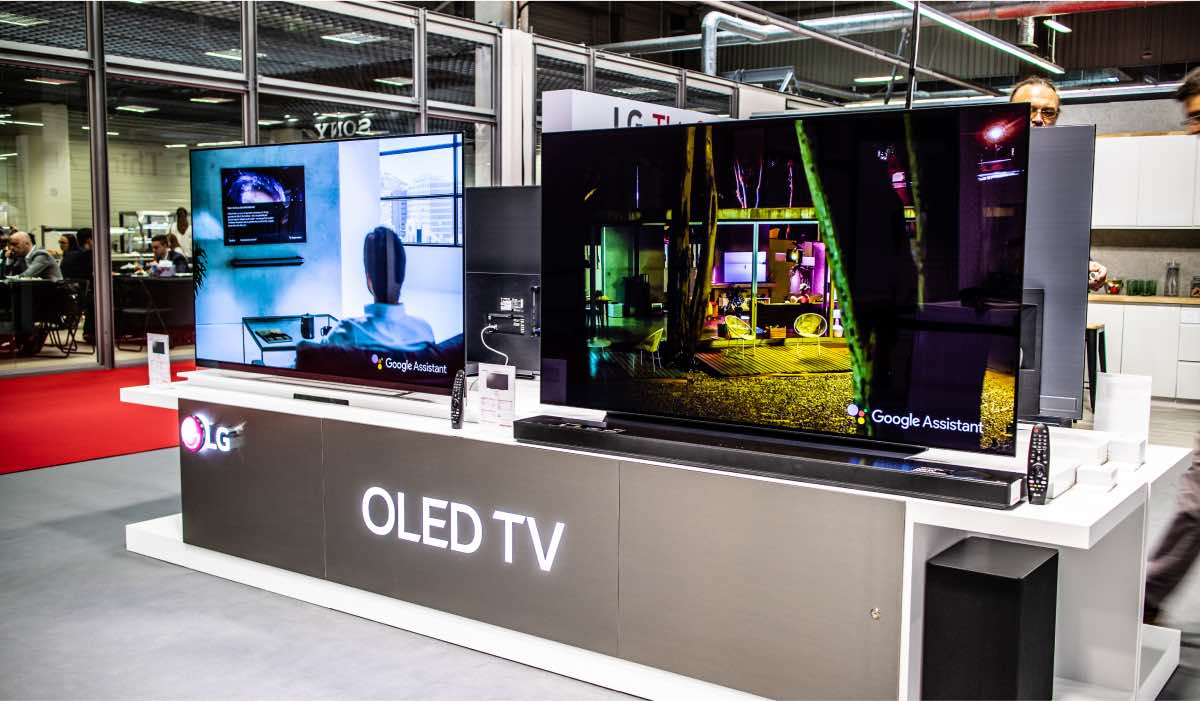 A store display with LG OLED TVs.